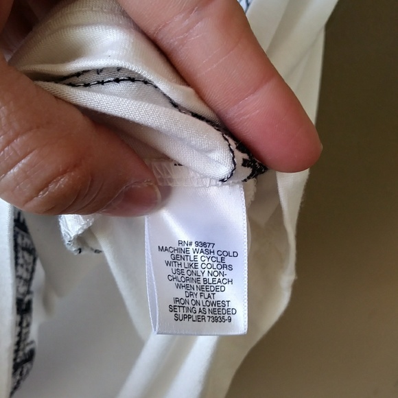 LC · Sleeveless Cream + Black Embroidered Boho Top - Picture 5 of 5